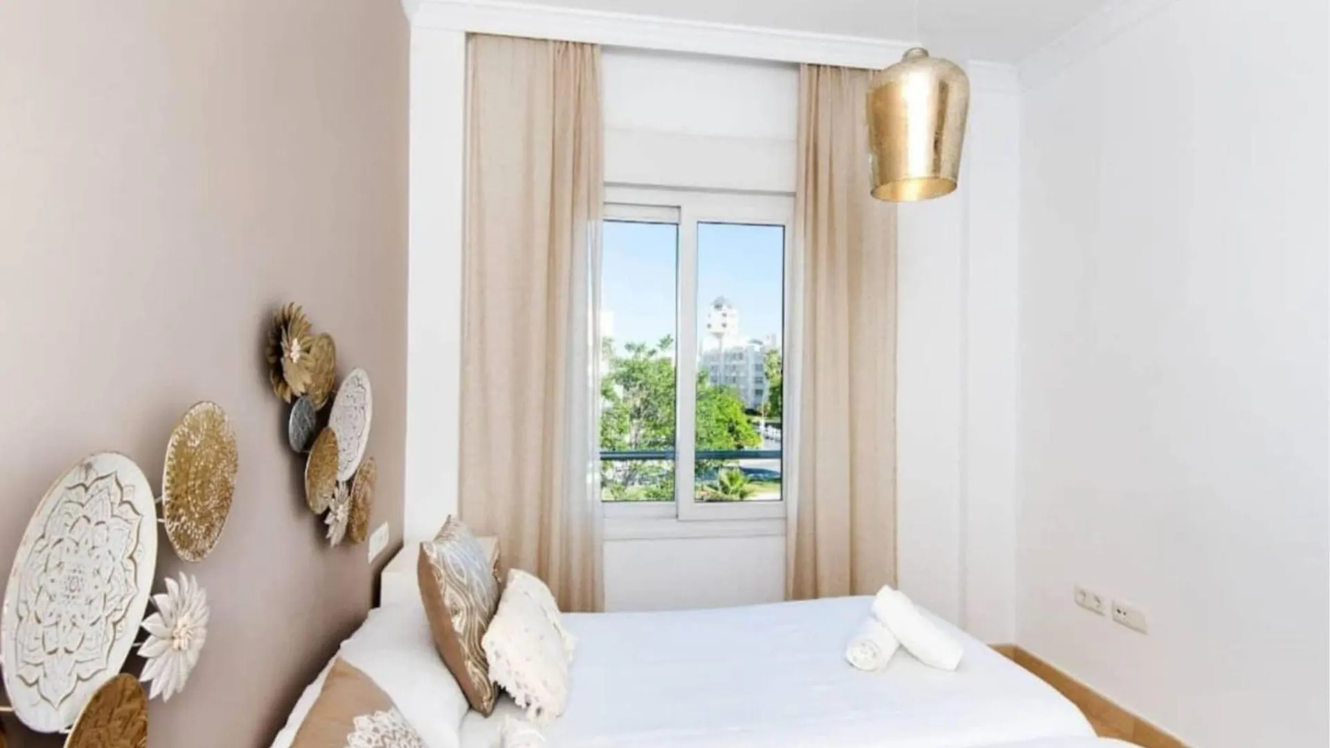 Nice Apartment With Park, Sea-Views Торремолинос Испания